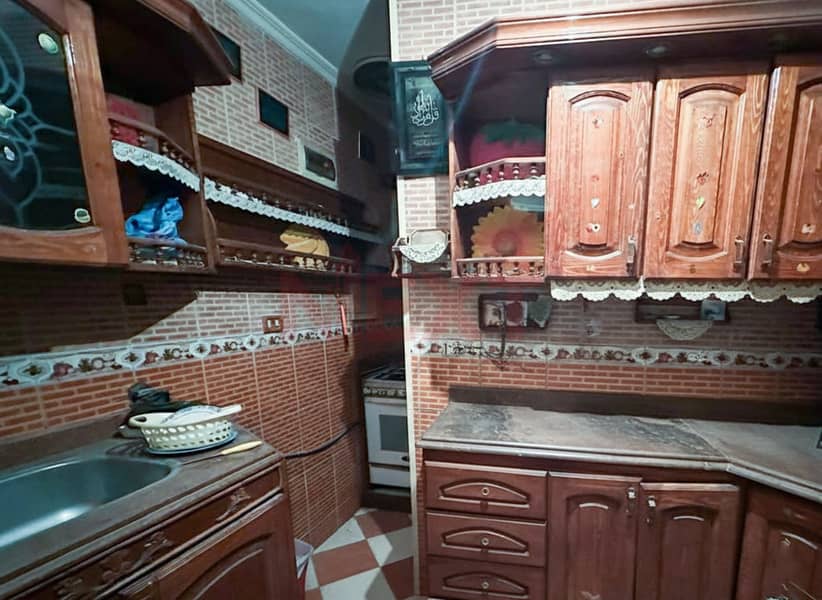 11 Gemini_Generated_Image_qgydmnqgydmnqgyd. JPG