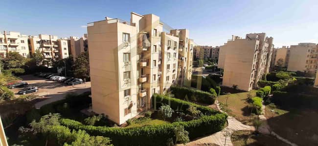 شقة 2 غرفة نوم للايجار في الشيخ زايد، الجيزة - ٢٠٢٥١٢٢٣_١٣٤٢٥١. heic