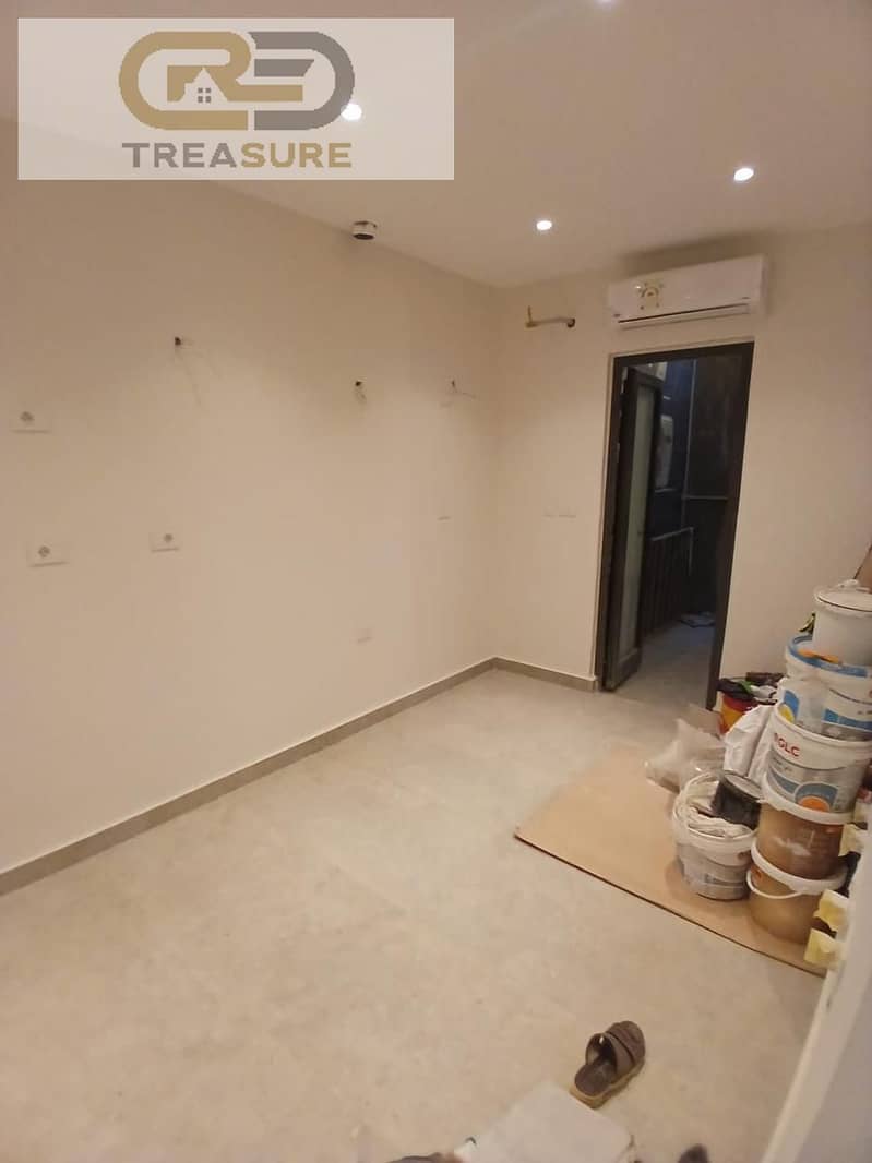 12 WhatsApp Image 2025-12-23 at 16.38. 13 (1). jpeg