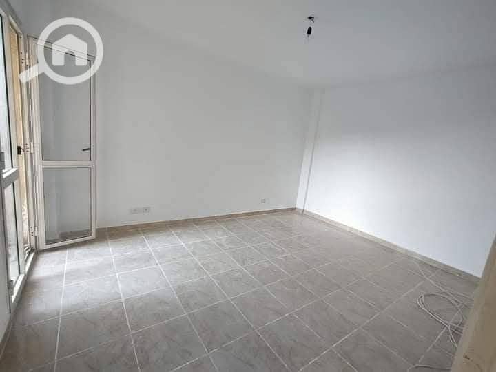 8 4614e618-e67a-4fa5-be78-59573eb2ade7. jpg