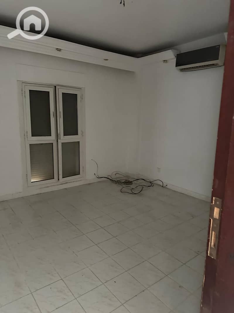 4 85d043f8-3cb3-471d-b97f-78f1984e6368. jpeg