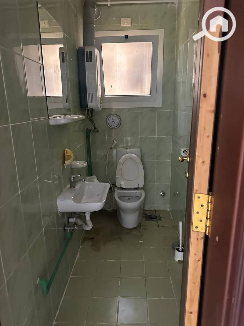 8 a5076ec7-92e2-4dea-953e-4a2719da8bbc. jpeg