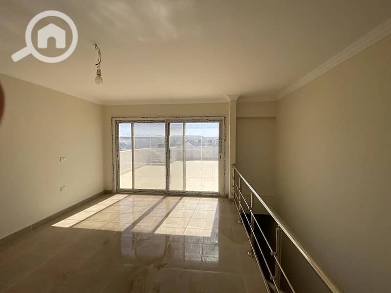 2 85637f41-2e25-42a0-8641-77ed0794f898. jpg