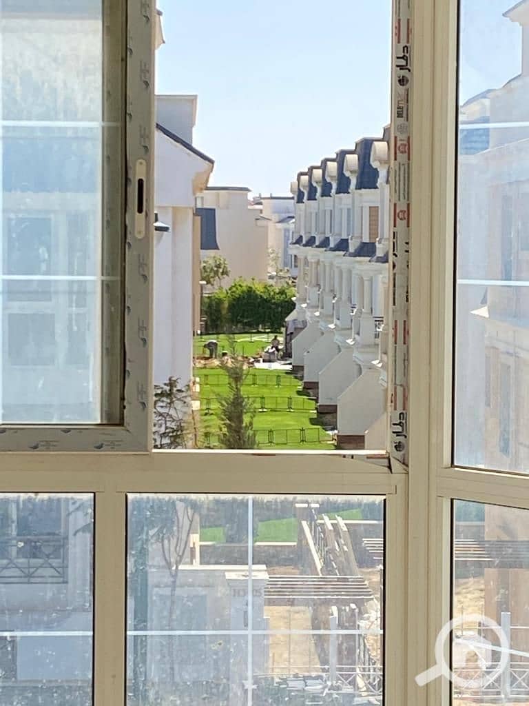 3 3e0871c1-bf1c-4c9d-bd85-48ba038d87b2. jpg