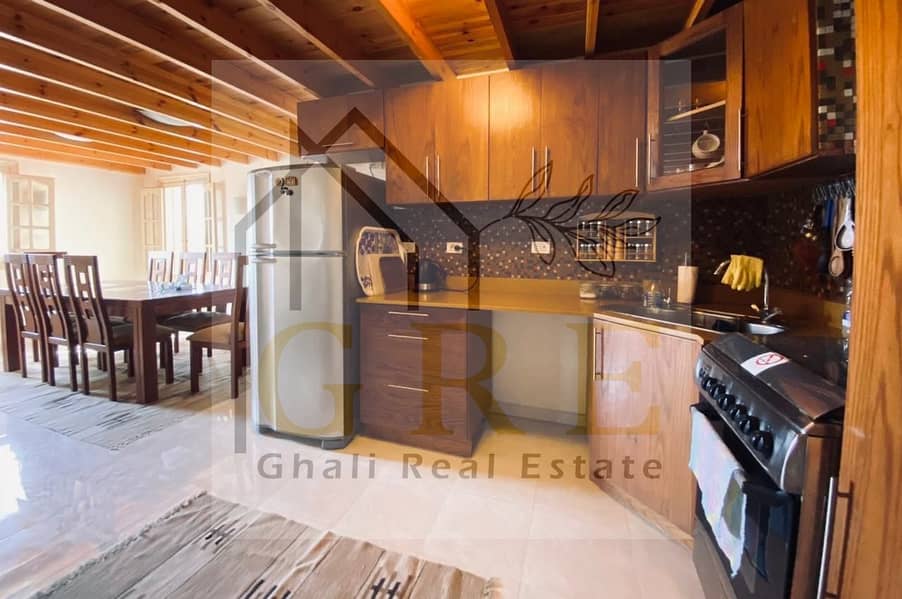 7 48932f2c-694e-4a36-8a66-258e269b01ce. jpg