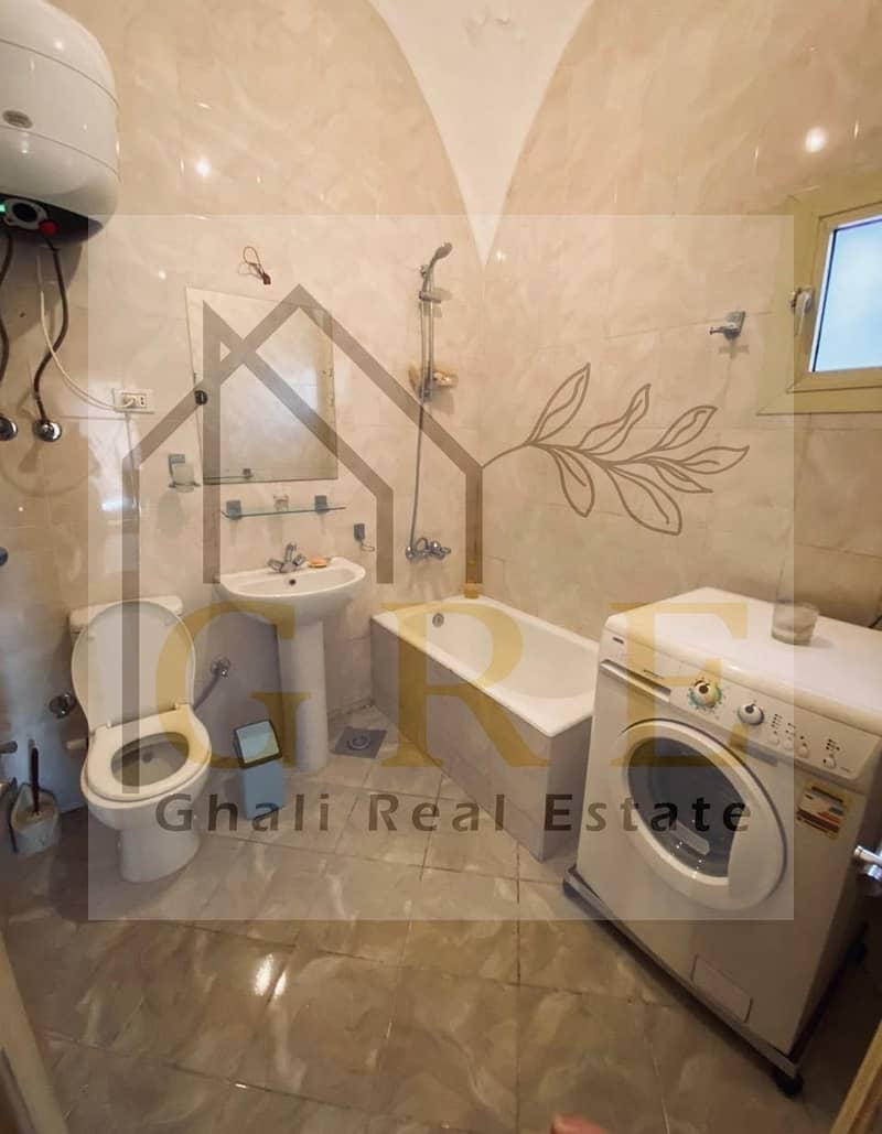 9 c031c257-d76a-44e1-84a9-0db202573fbd. jpg