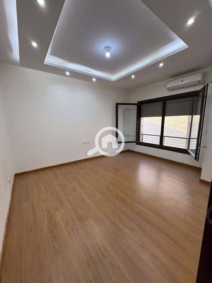 3 2b62d6f5-581f-4c1d-ac08-3e73c007d688. jpg