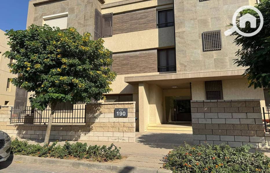 7 WhatsApp Image 2025-12-03 at 2.32. 34 AM_1400x900. jpg