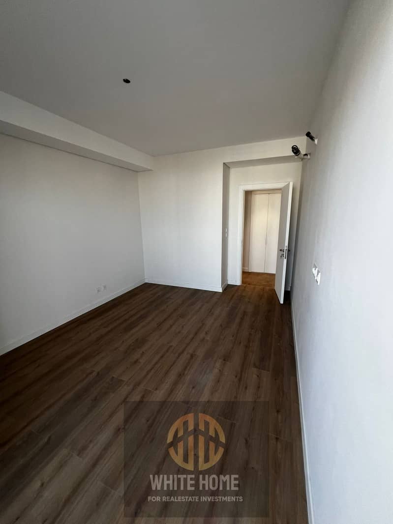 6 87f7ff31-d469-4fe0-a6d0-bcc29e188799. jpeg