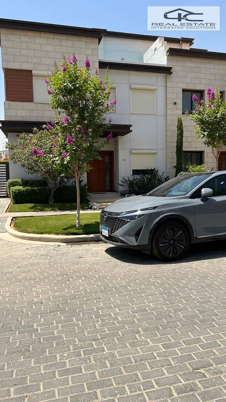 8 WhatsApp Image 2025-11-14 at 4.16. 50 PM (1). jpeg