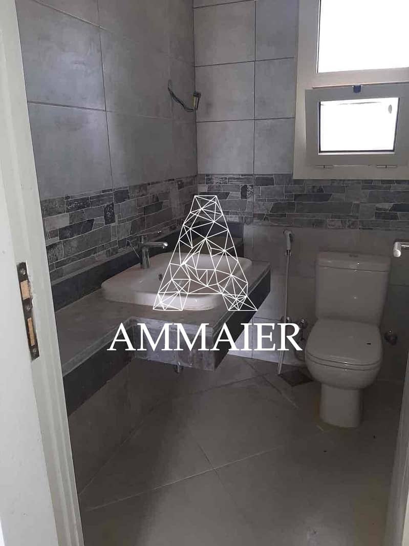 11 822bdd1d-b568-4d05-bd7e-37f6ec3a3c05. jpg