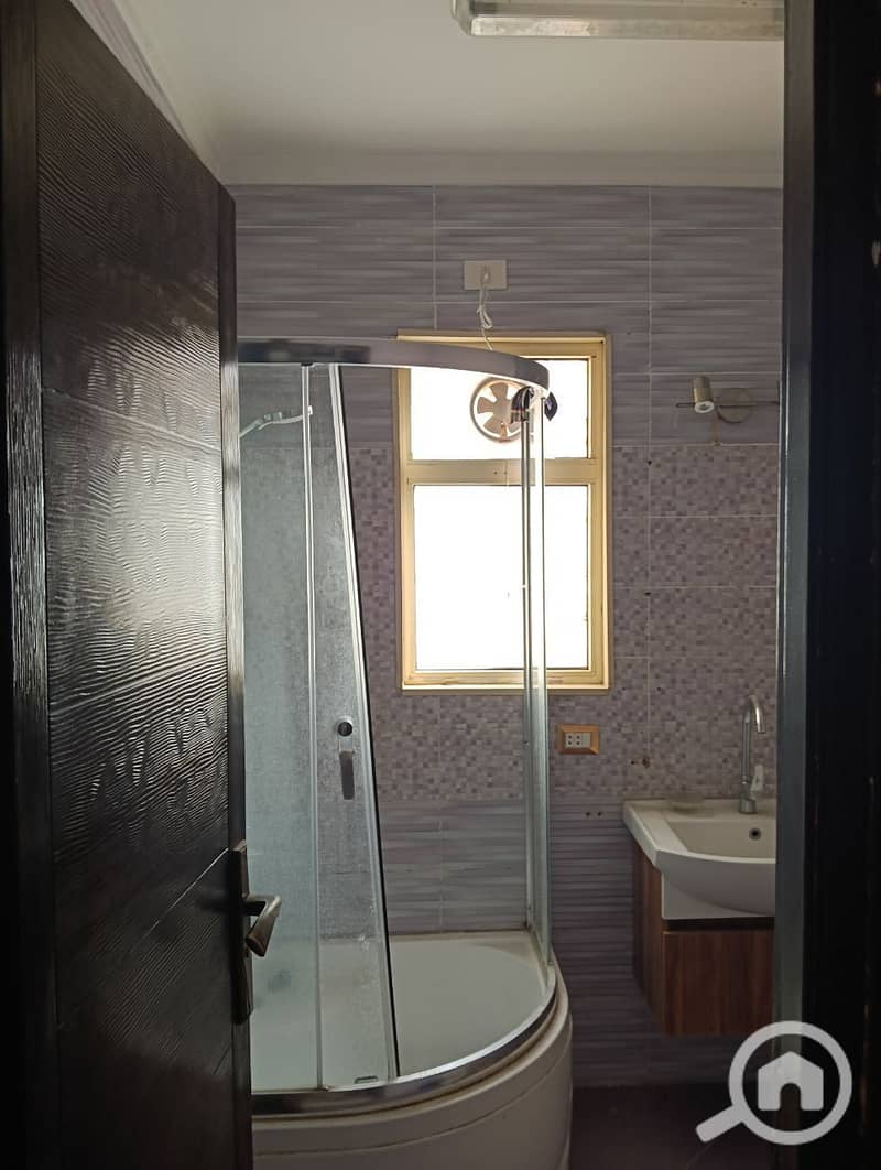 12 5931755525961878751. jpg