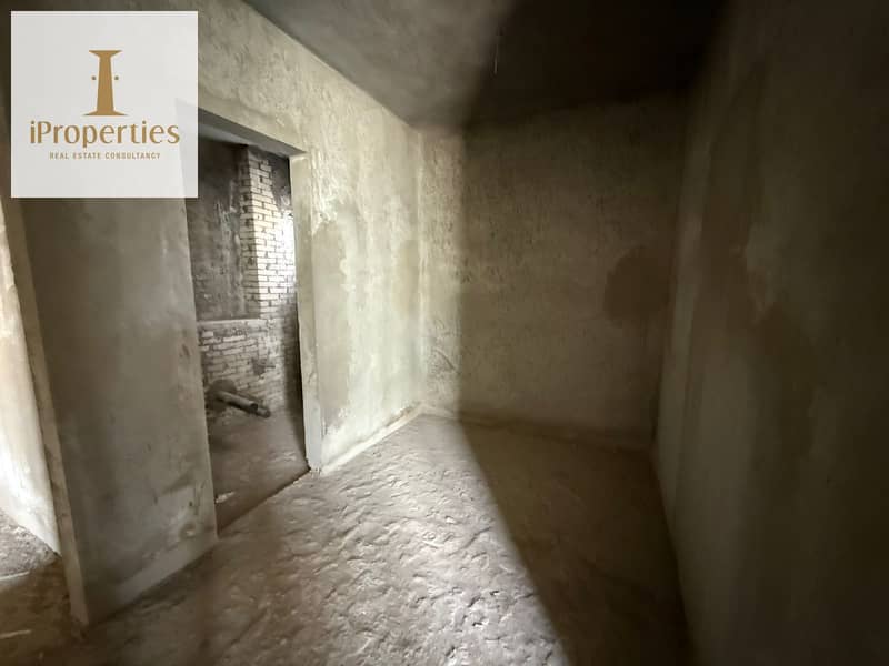 5 07154df4-58c9-43f7-9fe7-98d9f169b2f1. png