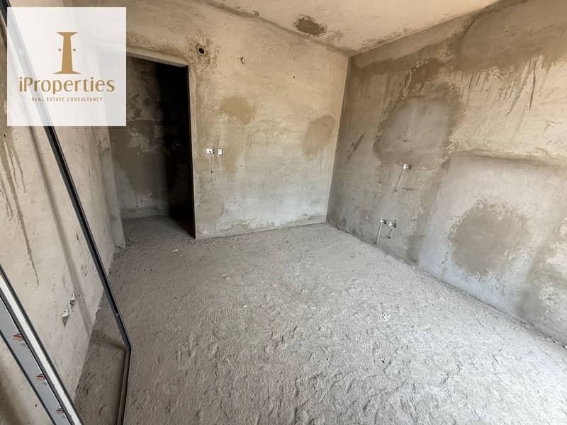 6 be5c6cb9-12e6-4952-be12-0a40d8e12fe3. png