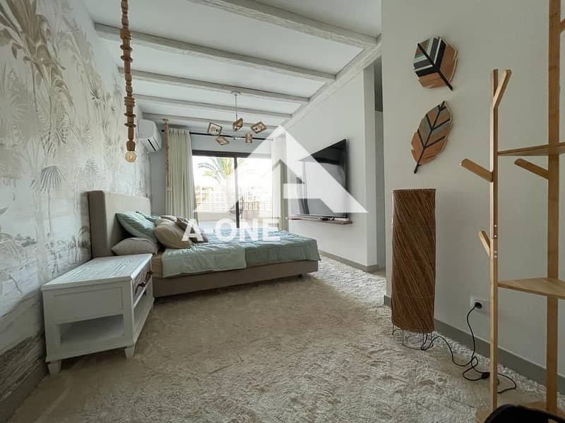 10 a0d49253-18b7-4ccd-942a-d7d61e973348. jpg