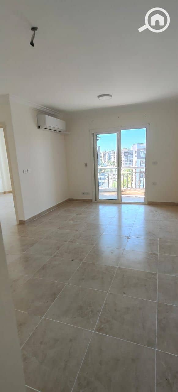 4 5d2ab676-6bc9-4408-8504-86e723f3e1fc. jpg