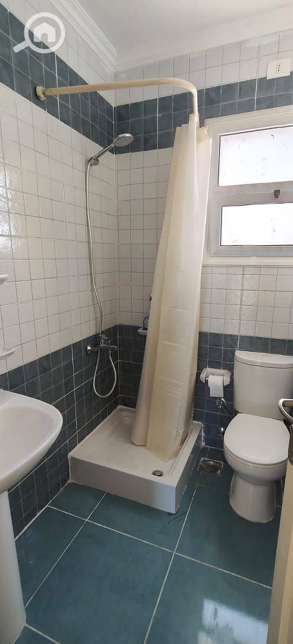 8 c5f7a652-16ba-4423-90b0-e03f66c8c875. jpg