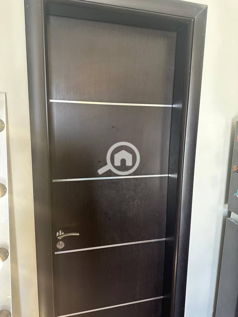 6 437c00a8-3eff-47f6-ab3b-97e2b79e8251. jpg