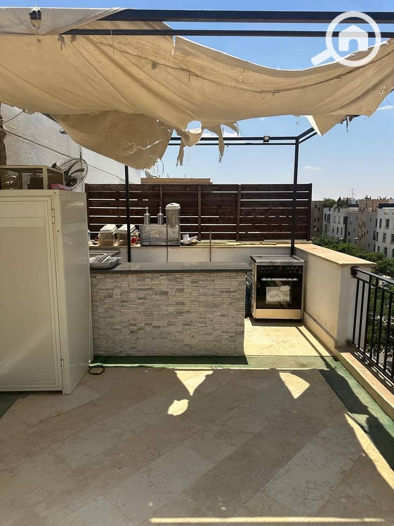 7 d926af9f-62fc-4364-ae15-19865e7d8d53. jpg