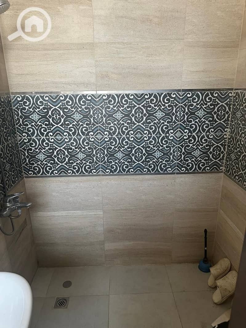 8 dab6e46f-098b-47ec-b969-39ddd57726a3. jpg