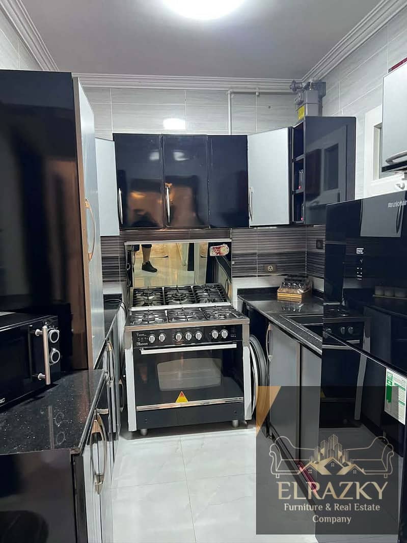 4 ed9d240e-e915-40d0-94c6-9ab2ea97667c. jpg