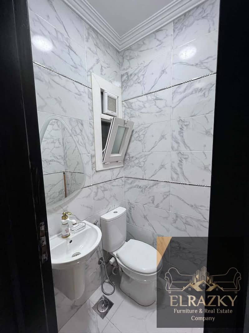 5 027972b2-1d62-4ef4-bc9f-0b2b4ea27671. jpg