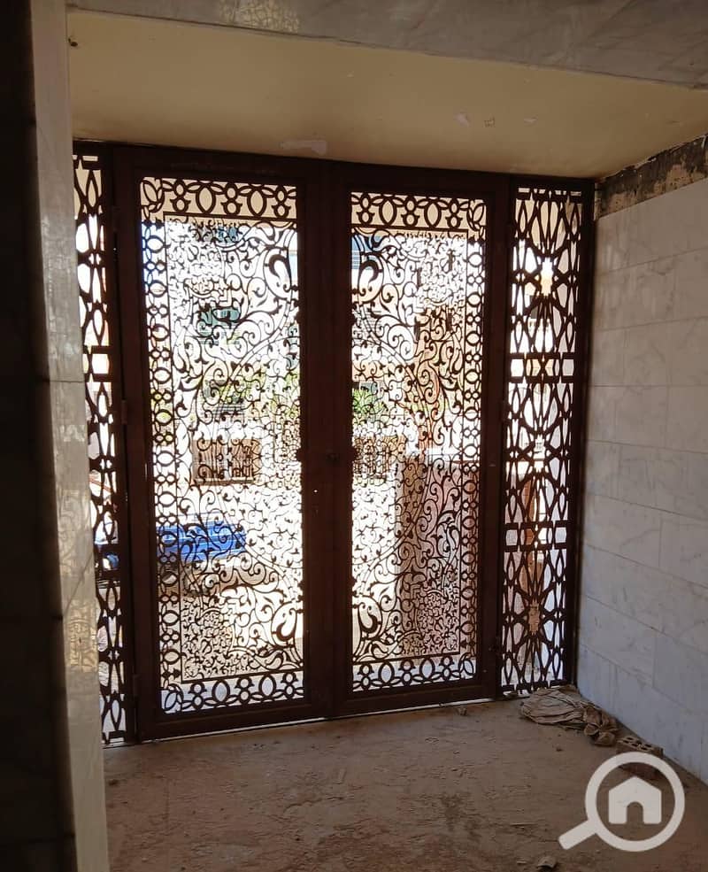 2 b983d986-efbd-4634-9143-64ce47ad7304. jpg