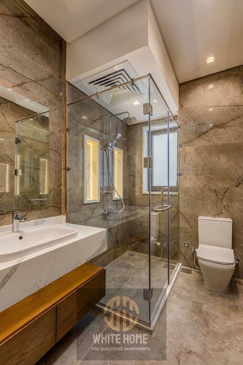 14 2d0f7b86-27a4-42d6-a6db-388804e37496. jpeg