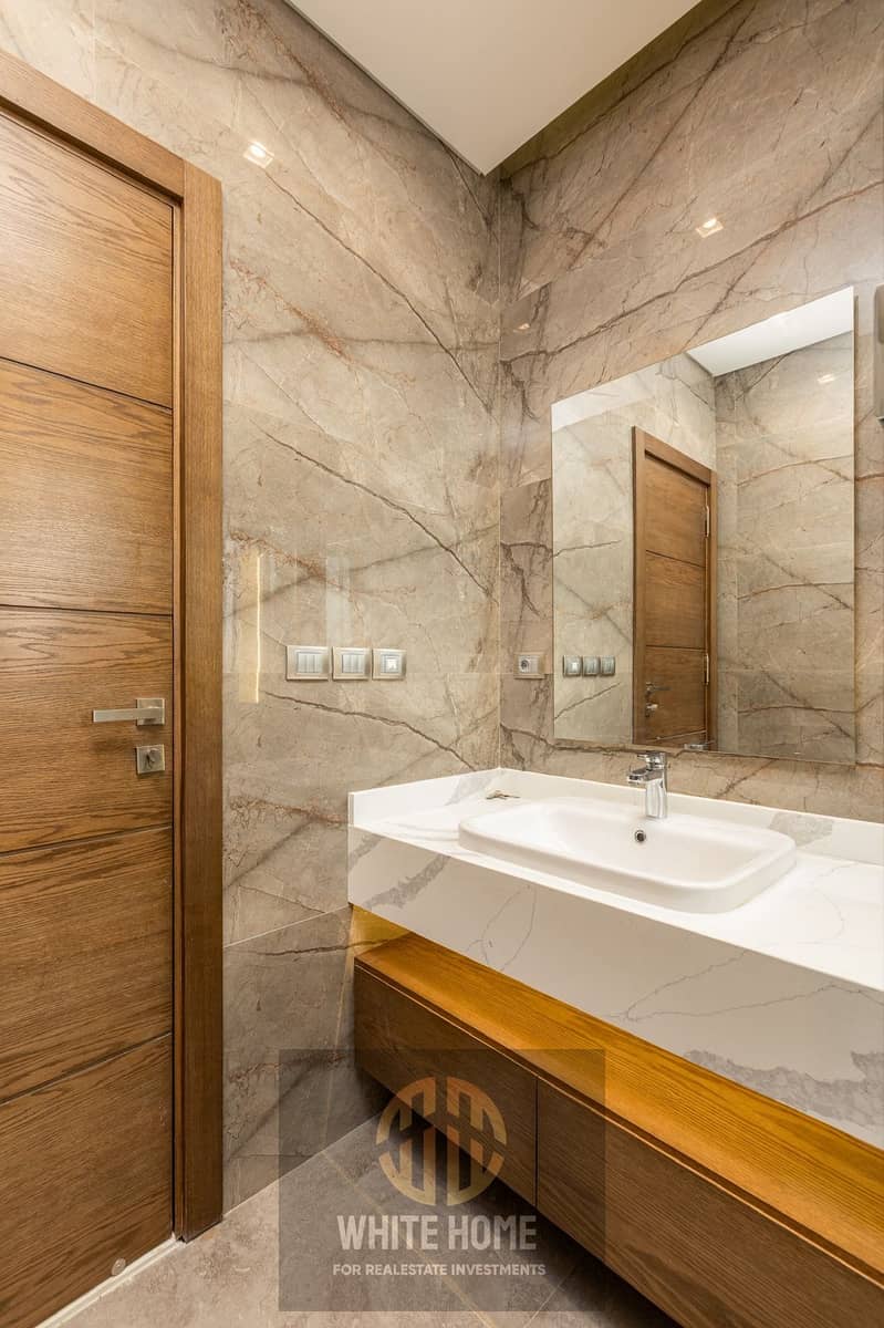 15 8055568b-a4fa-4ece-beb4-d731dd34d73e. jpeg