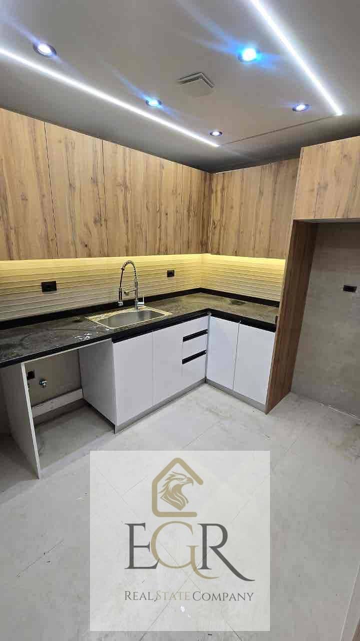 12 24ccc066-3335-4ab2-b653-58367f2dc9c0. jpg