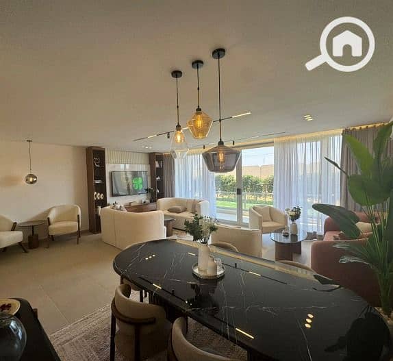 2 b21b6e3e-8e21-4653-b5cb-a2c0371ac5ce. jpeg