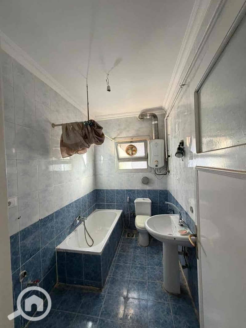 5 58ac0d39-a04b-42cc-90de-0e54cd6f560d. jpg