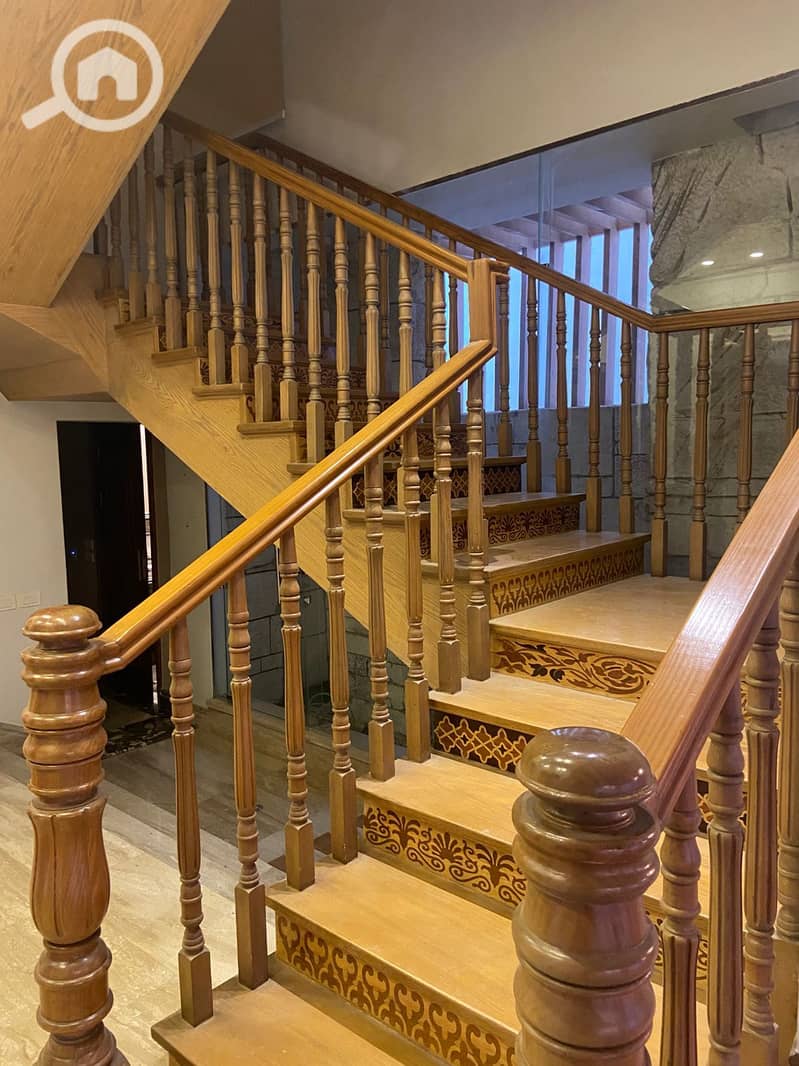 12 f4a52b36-c1c8-458d-b807-19c47fed2d55. jpg