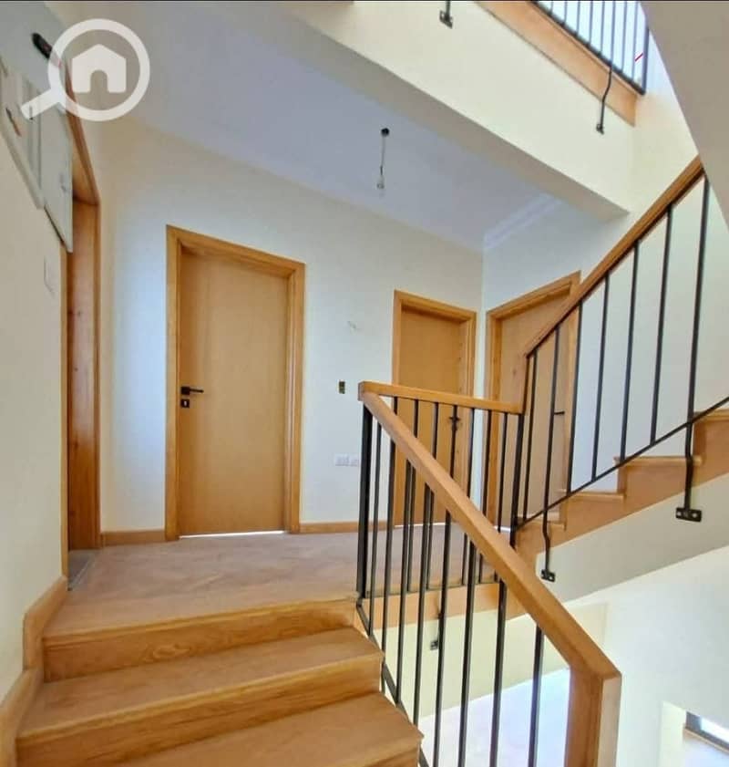 5 9b22495b-b073-4af5-a4e7-4fc5277c35cd. jpg