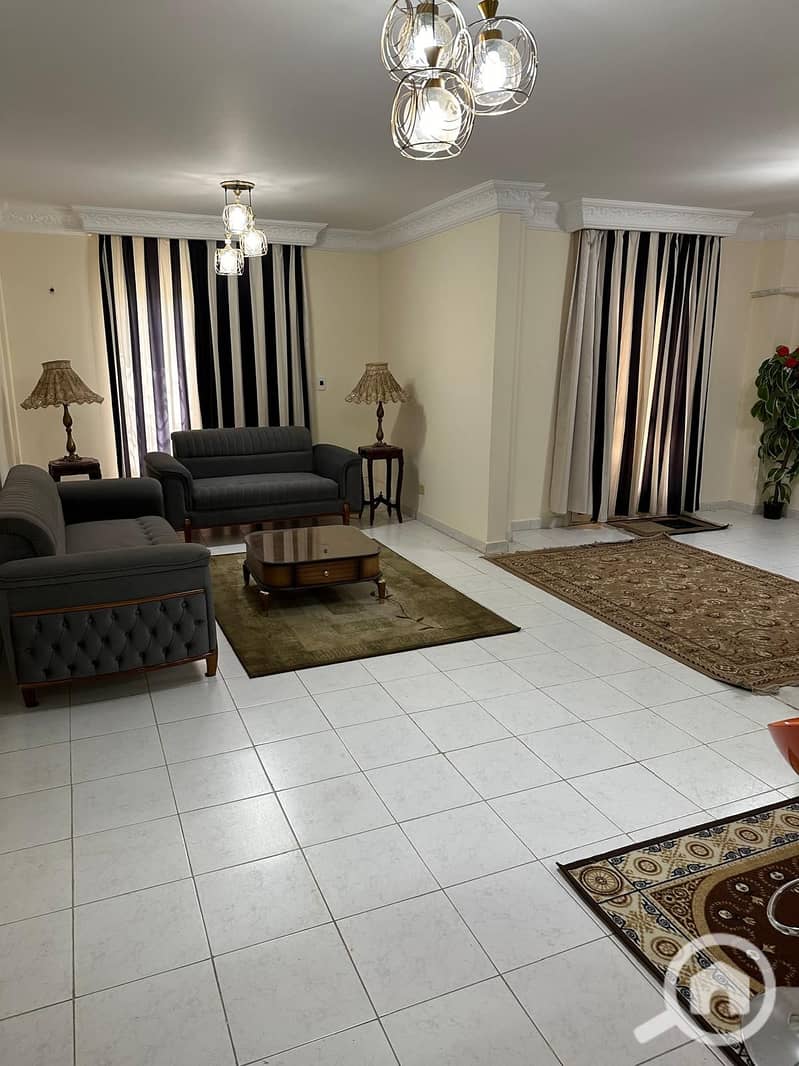 2 4c11c21e-665a-4c37-9743-6b730bed3e69. jpeg