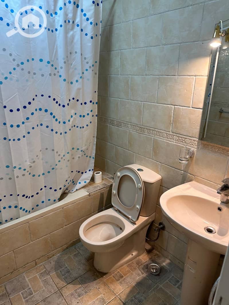 10 ec085d89-f1ef-4a47-9286-80e00e9952fc. jpeg