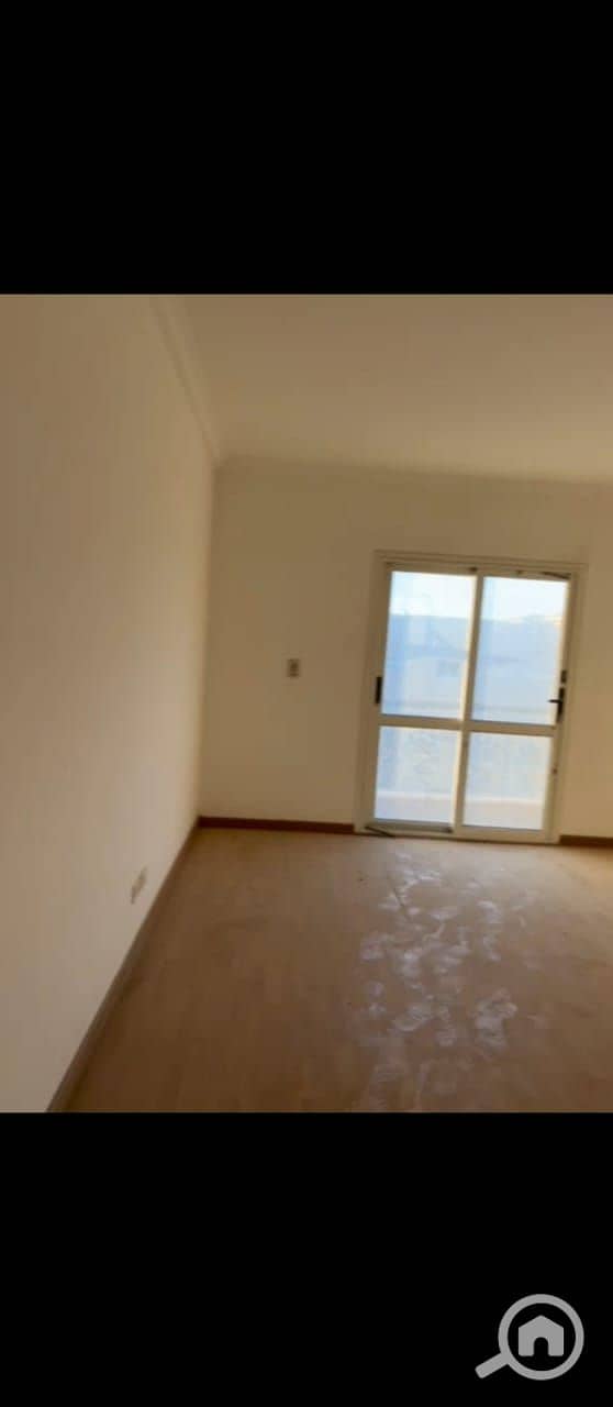 3 e57e9509-aaef-4b96-b8e1-11998a31c3bc. jpeg