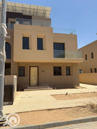 3 Bedroom Townhouse for Sale in Sheikh Zayed, Giza - 09d7afb8-8903-4ce4-ae4e-f7da894a0eaf. jpeg