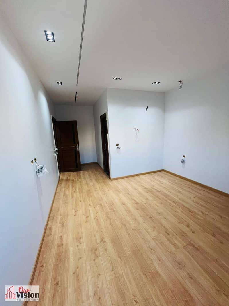 4 WhatsApp Image 2025-12-23 at 6.10. 35 PM. jpeg