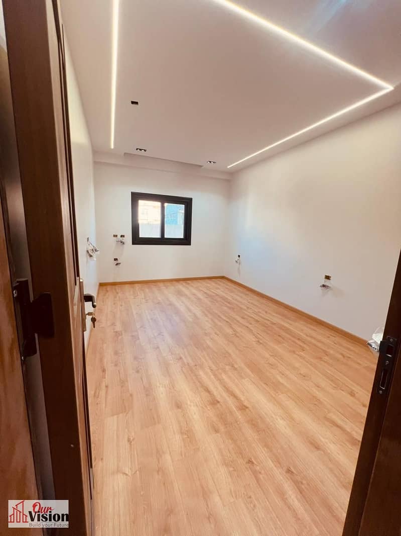 17 WhatsApp Image 2025-12-23 at 6.10. 39 PM. jpeg