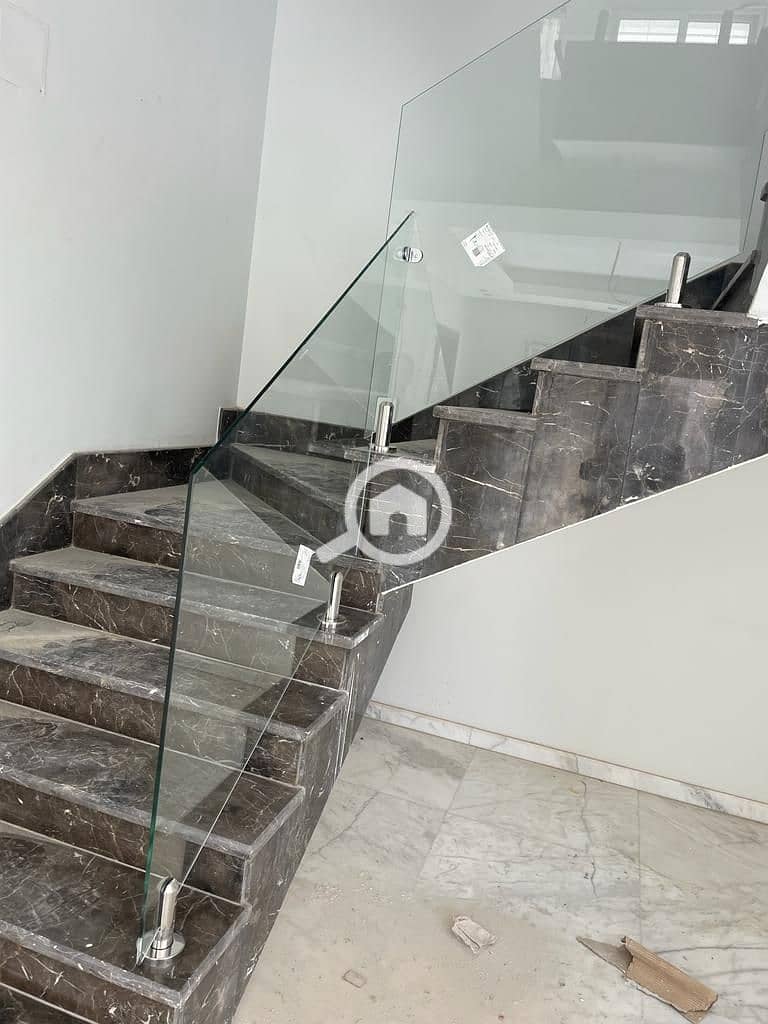 6 09e4ed75-0a11-4316-86b7-f3a1ec0ee137. jpg