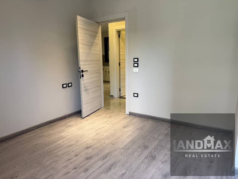 6 WhatsApp Image 2025-12-23 at 5.52. 03 PM. jpeg