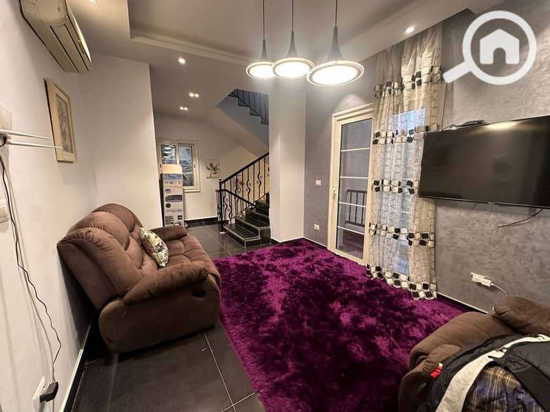 7 566b2d19-2a4b-4d25-a074-7672d25a125d. jpeg