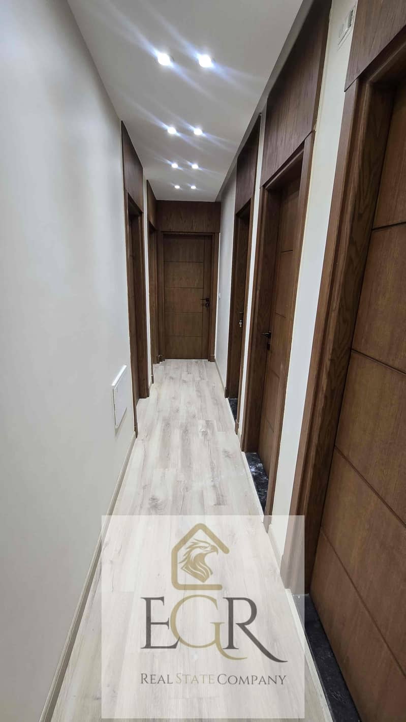 5 bde61c56-3e4f-4cd7-a07a-2f87d0944b56. jpg