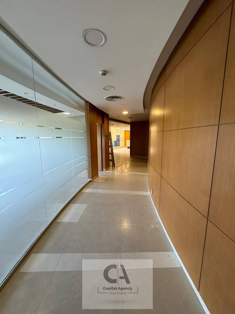 4 011580ff-6db3-4800-b9a9-300586b72bc5. jpg