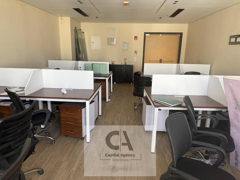 7 7fab362f-7ead-456f-bef6-79498da3a8c8. jpg