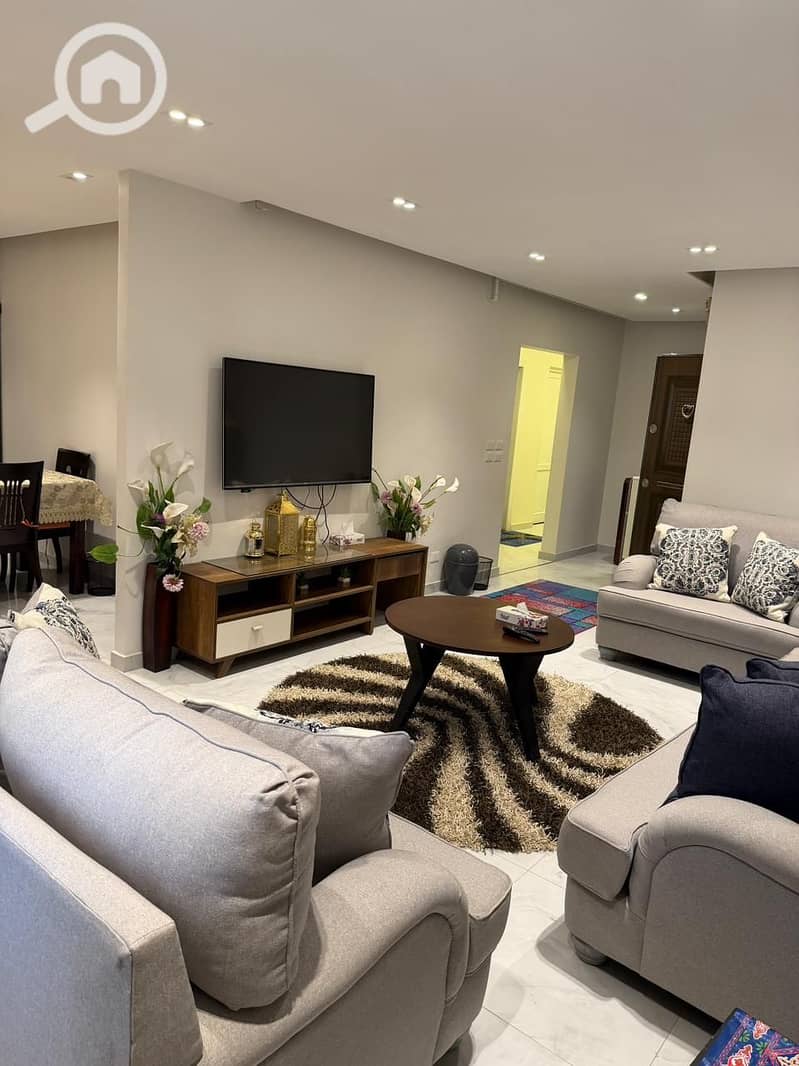 2 90539d2e-40df-4bf2-a4b4-83064d5ee4de. jpeg