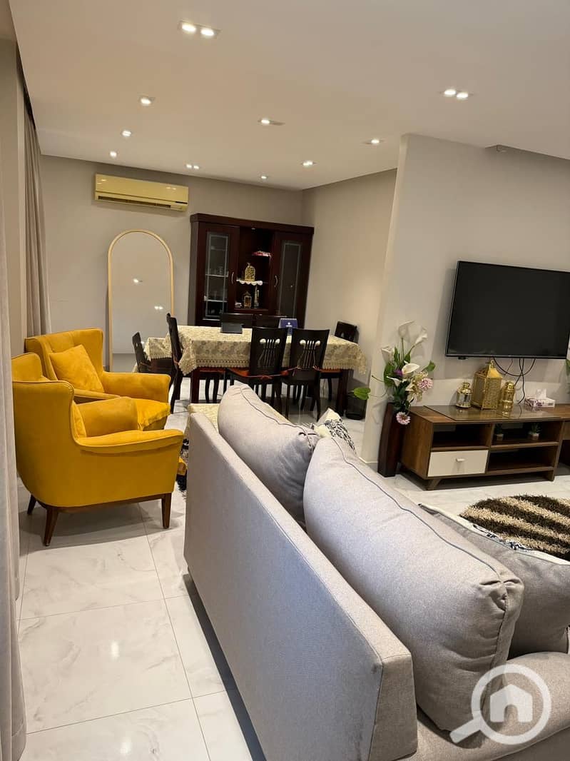 4 b4810183-db7e-4084-a380-e74363353b1f. jpeg