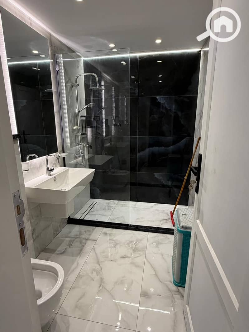 11 c69c7be8-e978-4144-8b9c-061c93925655. jpeg