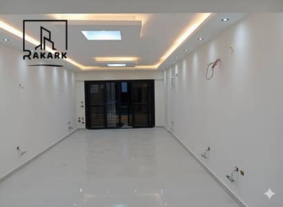 مکتب  للايجار في شيراتون، القاهرة - D9. png